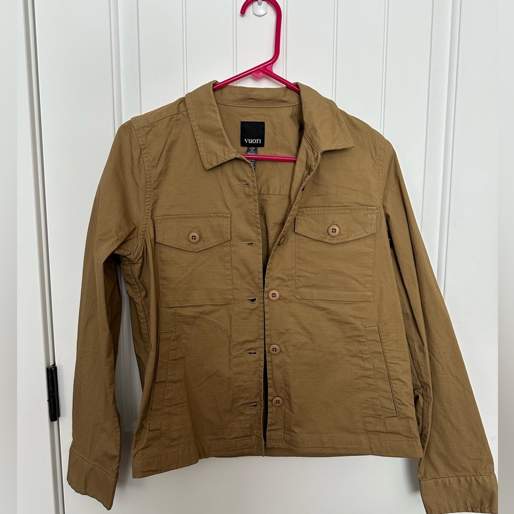 NWT: Vuori Ripstop Jacket, XS, Tan